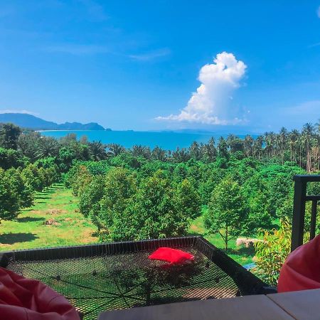 The Moon Camp Khanom Ban Phlao Luaran gambar